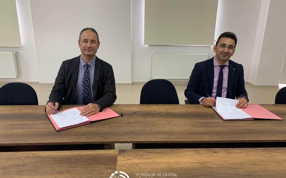 Kayseri Model Fabrika ve Nuh Naci Yazgan Üniversitesi arasında iş birliği protokolü imzalandı.